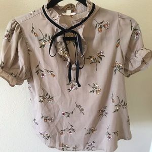 Floral print tie blouse